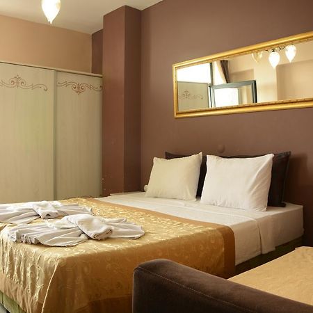 Esra Sultan Petrol Hotel Istanbul Ngoại thất bức ảnh